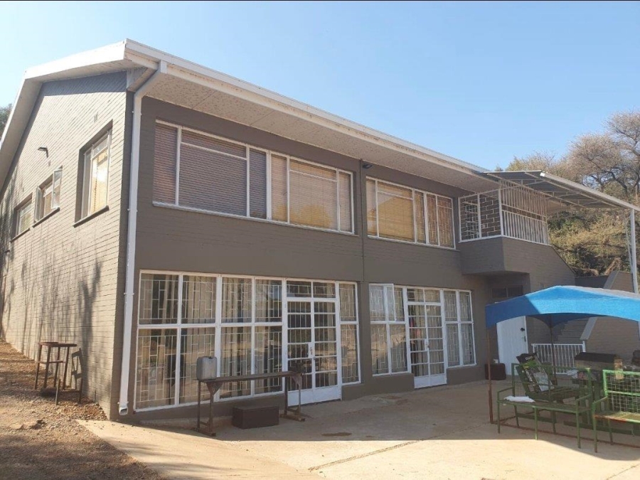 4 Bedroom Property for Sale in Barkly West Northern Cape